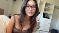 Lucy Mochi - 25501293