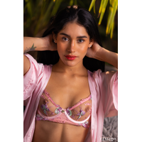 Carolina Guerrero - Velvet Gaze
