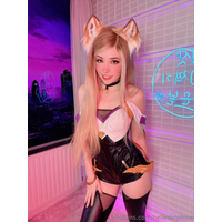 [Belle Delphine] Ahri Cosplay