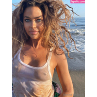 Denise Richards Pics