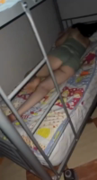 Kyk'da Uyuyan Arkadaşlarını Çeken Kız