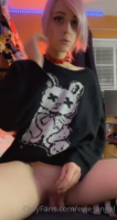 evie_angel