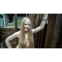 Lucy from Twitter  fotos