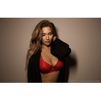 blonde_model