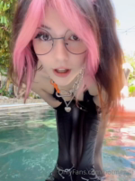 Meggii Wet