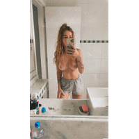 Bella Fernandes
