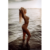 itzz_laraiza pics