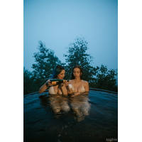 Sophie, Sofia hot tub collab