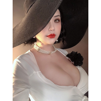 Hana Bunny - Lady Dimitrescu