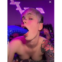 theelfie tentacle dildo
