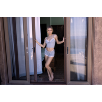 Tavia - Flirtatious Foreplay