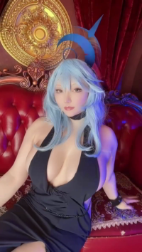 今月もよろしくお願いします♡コスプレ動画更新✨