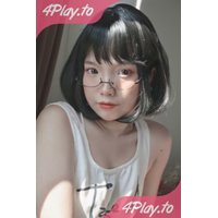 Kira Hazel White Glasses